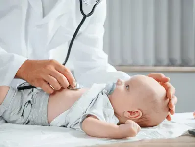 Niedojrzałość układu pokarmowego u noworodka – przyczyny i objawy Niedojrzałość układu pokarmowego u noworodka – przyczyny i objawy